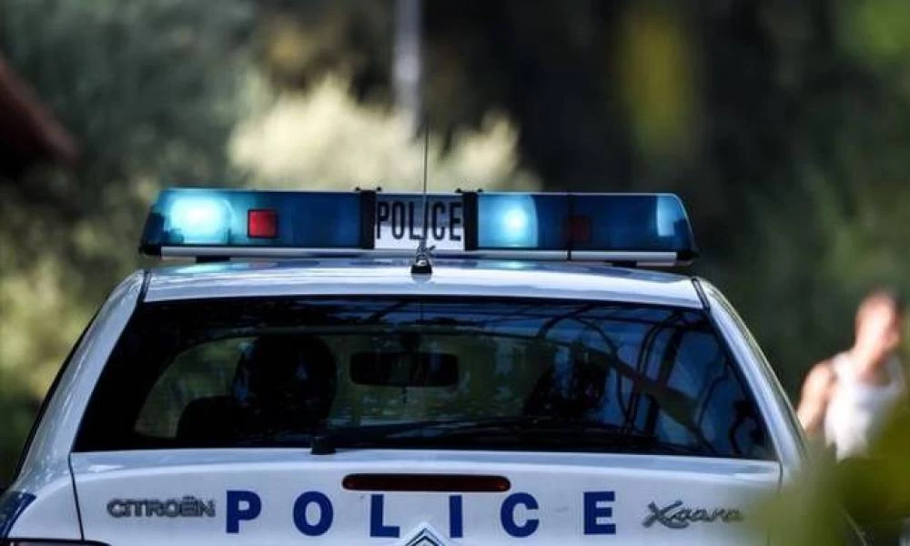 Ηράκλειο: Χειροπέδες σε γυναίκα που άρπαξε τσάντα με 1.300 ευρώ